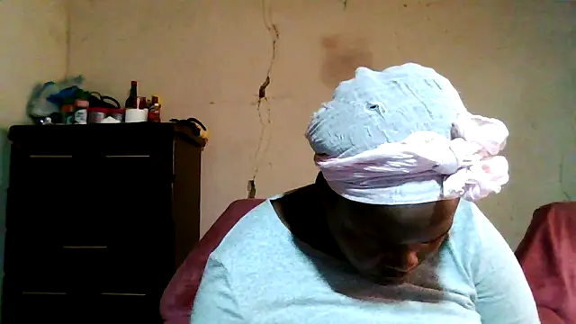 Snapshot of sexybigboobz chatting on November 21, 2025, 5:28 am sexybigboobz online show from November 21, 2025, 5:28 am