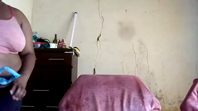 Snapshot of sexybigboobz chatting on November 22, 2025, 5:39 am sexybigboobz online show from November 22, 2025, 5:39 am