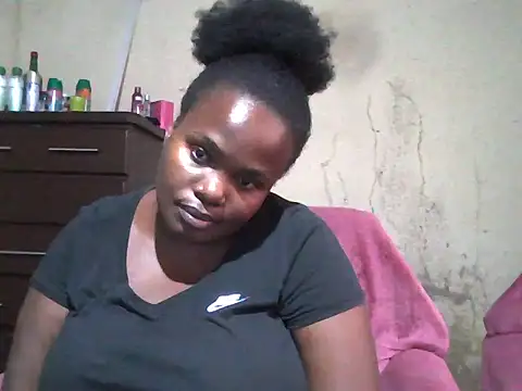 Snapshot of sexybigboobz chatting on June 1, 2026, 2:50 pm sexybigboobz online show from June 1, 2026, 2:50 pm