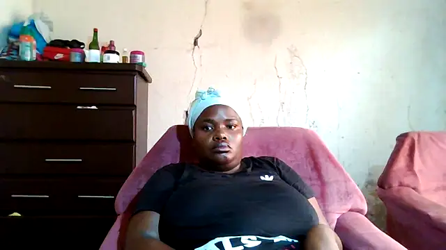 Snapshot of sexybigboobz chatting on December 3, 2025, 5:30 am sexybigboobz online show from December 3, 2025, 5:30 am