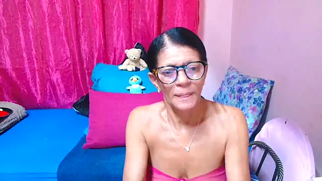 SLUTTYROXY online show from February 8, 2026, 7:00 pm