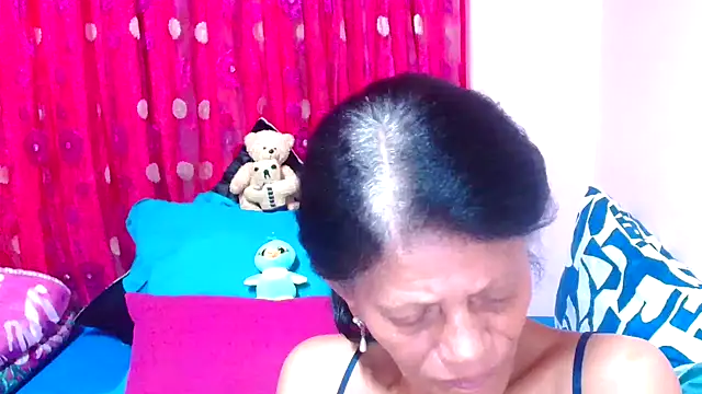 SLUTTYROXY online show from October 19, 2025, 7:00 am