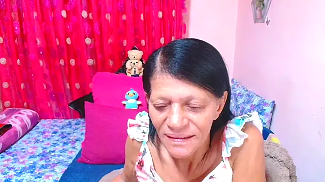 SLUTTYROXY online show from April 26, 2026, 4:21 am