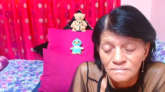 SLUTTYROXY online show from April 29, 2026, 5:55 am