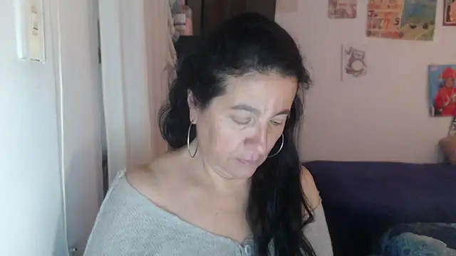 Snapshot of stefilove10 chatting on April 14, 2026, 3:06 pm stefilove10 online show from April 14, 2026, 3:06 pm