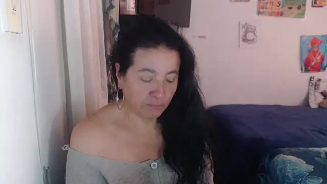 Snapshot of stefilove10 chatting on May 25, 2026, 1:54 pm stefilove10 online show from May 25, 2026, 1:54 pm