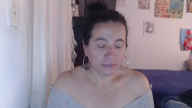 Snapshot of stefilove10 chatting on April 21, 2026, 2:01 pm stefilove10 online show from April 21, 2026, 2:01 pm