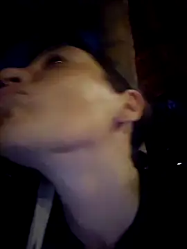 Snapshot of loveuu-bae chatting on October 25, 2025, 11:05 pm loveuu-bae online show from October 25, 2025, 11:05 pm