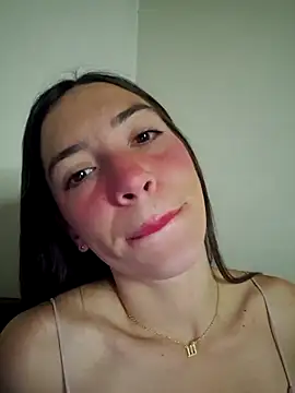 Snapshot of loveuu-bae chatting on November 9, 2025, 12:03 am loveuu-bae online show from November 9, 2025, 12:03 am