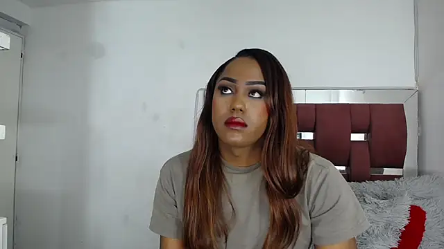 Snapshot of LoraineBigCockTs chatting on November 27, 2025, 9:59 pm LoraineBigCockTs online show from November 27, 2025, 9:59 pm