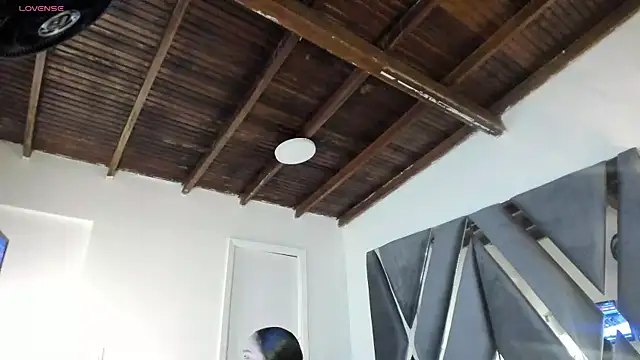 moonsweet1 online show from October 16, 2025, 6:05 pm