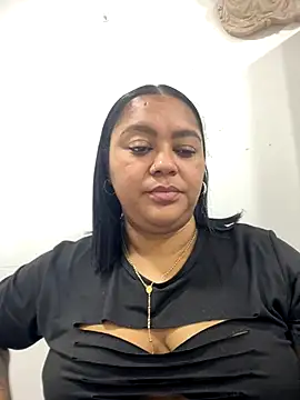 Snapshot of yanza2002 chatting on November 18, 2025, 9:29 pm yanza2002 online show from November 18, 2025, 9:29 pm