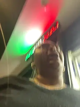 Snapshot of yanza2002 chatting on November 12, 2025, 11:52 pm yanza2002 online show from November 12, 2025, 11:52 pm