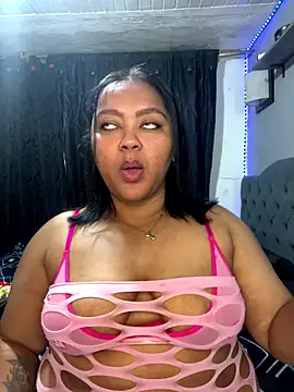 Snapshot of yanza2002 chatting on November 24, 2025, 11:27 pm yanza2002 online show from November 24, 2025, 11:27 pm