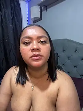 Snapshot of yanza2002 chatting on November 30, 2025, 9:15 pm yanza2002 online show from November 30, 2025, 9:15 pm