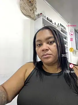 Snapshot of yanza2002 chatting on June 6, 2026, 11:21 pm yanza2002 online show from June 6, 2026, 11:21 pm