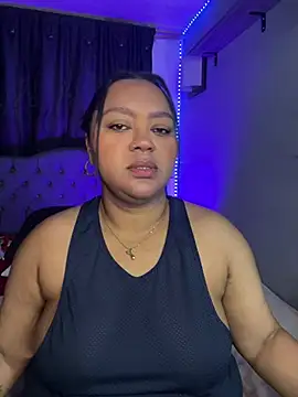 yanza2002 online show from February 26, 2026, 11:38 pm