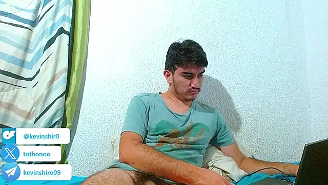 Snapshot of biglatin80 chatting on March 12, 2025, 4:51 am biglatin80 online show from March 12, 2025, 4:51 am