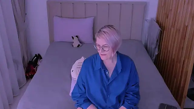 Snapshot of sabrinamacmarren chatting on March 21, 2026, 8:46 pm sabrinamacmarren online show from March 21, 2026, 8:46 pm