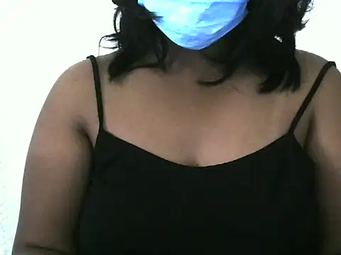 Snapshot of Artinah22 chatting on December 15, 2025, 7:03 am Artinah22 online show from December 15, 2025, 7:03 am