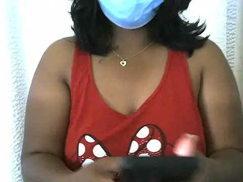 Snapshot of Artinah22 chatting on November 10, 2025, 8:30 am Artinah22 online show from November 10, 2025, 8:30 am