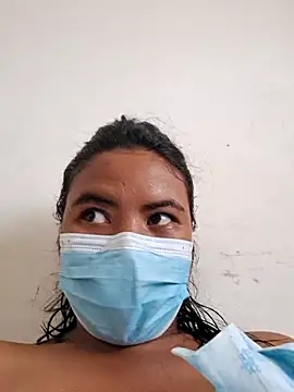 Snapshot of Artinah22 chatting on October 31, 2025, 7:05 am Artinah22 online show from October 31, 2025, 7:05 am