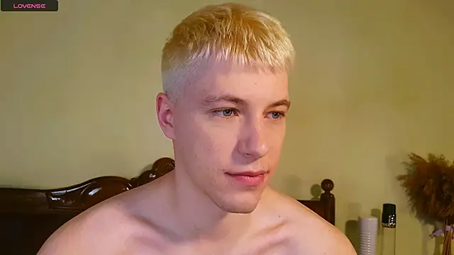 -ethan7inches- online show from March 12, 2026, 1:11 am