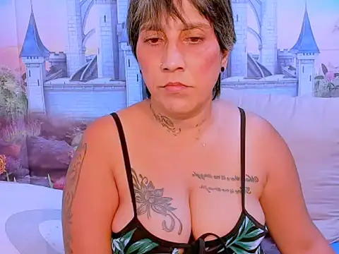 indianroxy online show from September 14, 2025, 9:26 pm