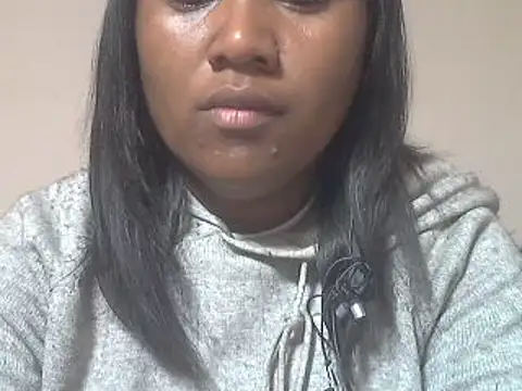 Snapshot of cutybigass chatting on June 19, 2026, 5:52 pm cutybigass online show from June 19, 2026, 5:52 pm