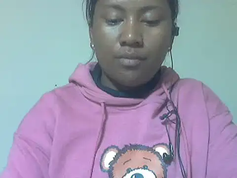 Snapshot of cutybigass chatting on June 13, 2026, 6:28 pm cutybigass online show from June 13, 2026, 6:28 pm