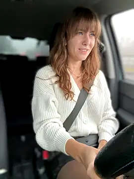 Snapshot of MariiD chatting on November 9, 2025, 6:39 am MariiD online show from November 9, 2025, 6:39 am