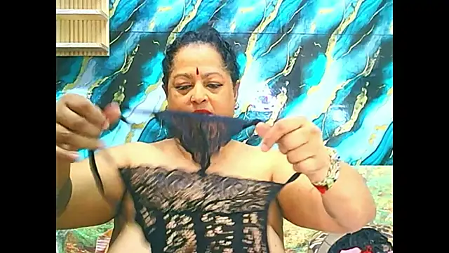 Snapshot of matureindian chatting on October 14, 2025, 9:21 am matureindian online show from October 14, 2025, 9:21 am