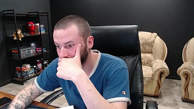 MihasikD online show from April 29, 2026, 5:41 pm