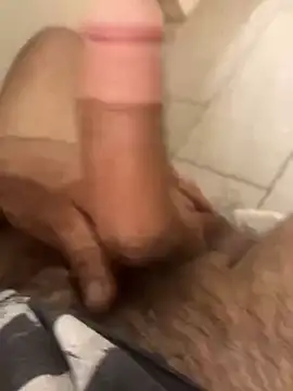 Snapshot of mikeylong chatting on March 3, 2025, 1:56 pm mikeylong online show from March 3, 2025, 1:56 pm