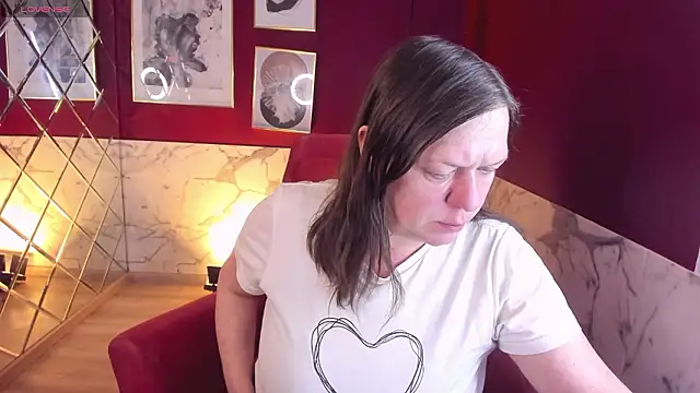 KellyPerfection online show from March 5, 2026, 5:37 am