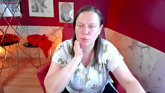 Snapshot of KellyPerfection chatting on June 15, 2026, 8:08 pm KellyPerfection online show from June 15, 2026, 8:08 pm