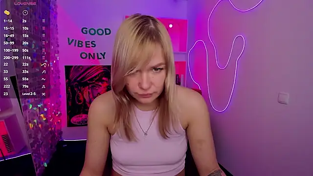 BellaDreamy online show from February 25, 2026, 8:58 am