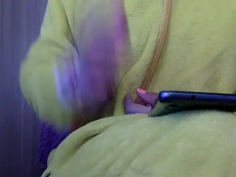 Snapshot of pamelasophia19 chatting on March 19, 2026, 12:38 pm pamelasophia19 online show from March 19, 2026, 12:38 pm