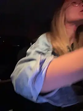 AnastasiaAniess online show from October 31, 2025, 9:43 pm