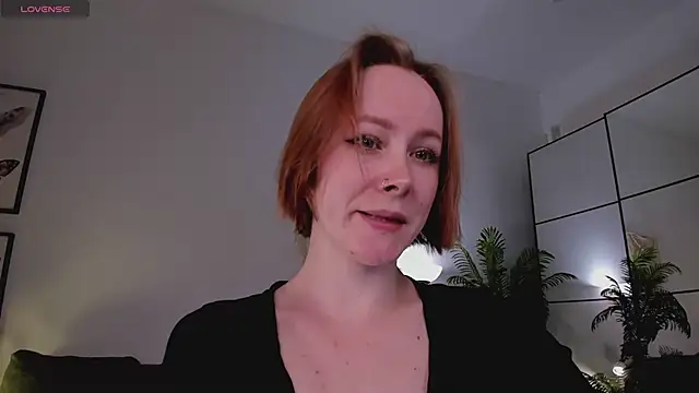 LilianKroft online show from March 18, 2026, 11:57 am