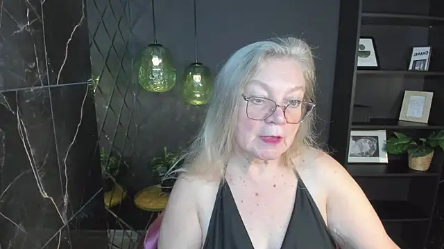 Snapshot of NataliMellow chatting on November 15, 2025, 1:15 pm NataliMellow online show from November 15, 2025, 1:15 pm