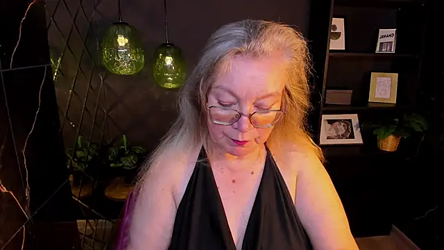 Snapshot of NataliMellow chatting on June 12, 2026, 1:09 pm NataliMellow online show from June 12, 2026, 1:09 pm