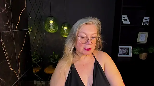 Snapshot of NataliMellow chatting on November 21, 2025, 1:21 pm NataliMellow online show from November 21, 2025, 1:21 pm