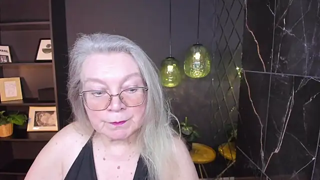 NataliMellow online show from March 24, 2026, 1:11 pm
