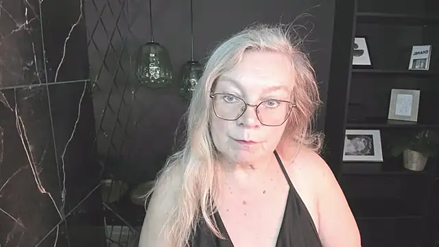 Snapshot of NataliMellow chatting on October 10, 2025, 1:12 pm NataliMellow online show from October 10, 2025, 1:12 pm