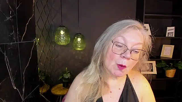 Snapshot of NataliMellow chatting on February 27, 2026, 1:11 pm NataliMellow online show from February 27, 2026, 1:11 pm