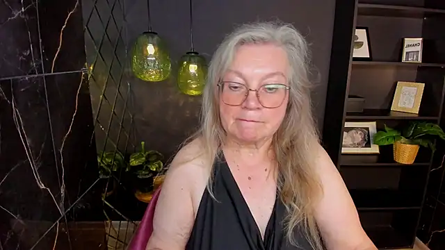 Snapshot of NataliMellow chatting on August 6, 2026, 1:28 pm NataliMellow online show from August 6, 2026, 1:28 pm