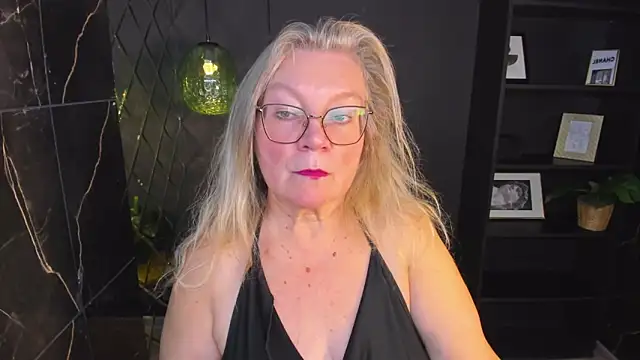 Snapshot of NataliMellow chatting on October 27, 2025, 1:12 pm NataliMellow online show from October 27, 2025, 1:12 pm