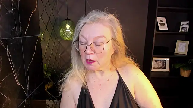 Snapshot of NataliMellow chatting on February 21, 2026, 1:24 pm NataliMellow online show from February 21, 2026, 1:24 pm