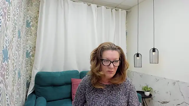 Snapshot of LeaPure chatting on April 4, 2026, 5:14 am LeaPure online show from April 4, 2026, 5:14 am